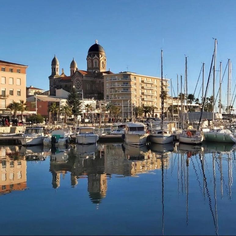 Studio 2 Neuf A 100M Des Plages Et De La Gare Saint-Raphael  Ngoại thất bức ảnh